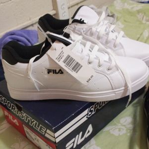Fila Sneakers